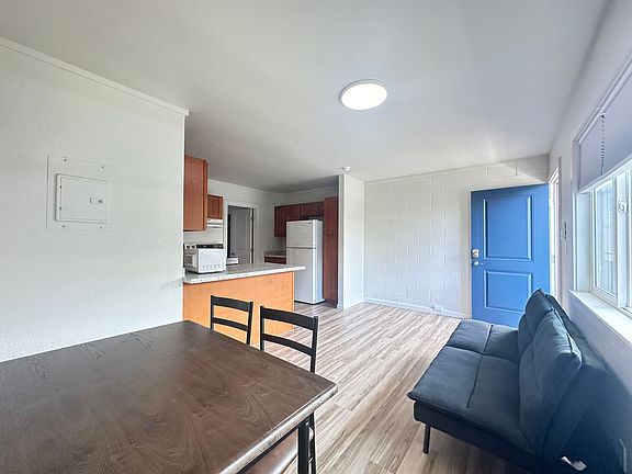 2nd image of 1371 Lower Main St #18
