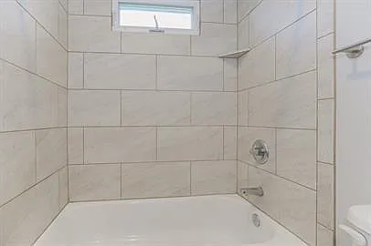 24 Wallingford Dr #24 — Photo 12