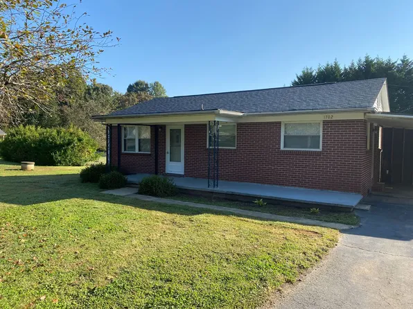 1702 Mayberry Rd, Dallas, NC 28034