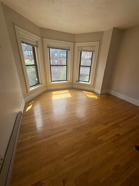 221 Newbury St #3F