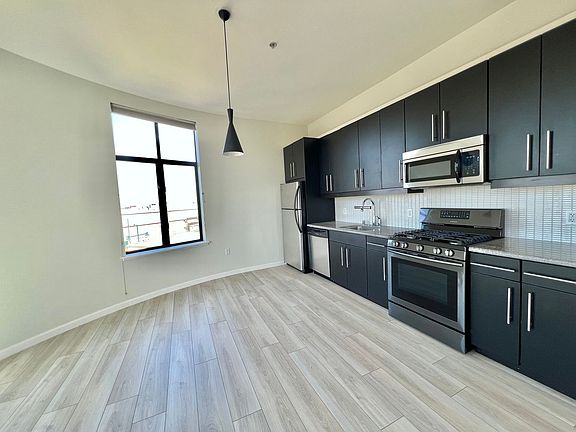 5th image of 3801 San Pablo Ave APT 312