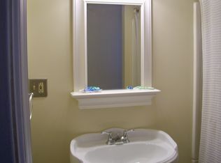 132 Jennie Ln, Warwick, RI 02889