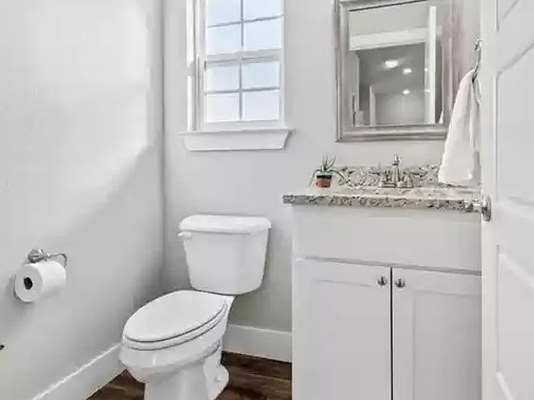 Come live in this brand new duplex in the heart of NWA — Photo 12