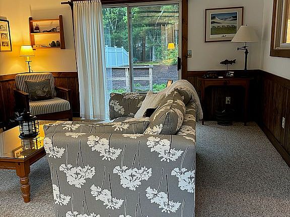 3rd image of 248 Poponessett Rd