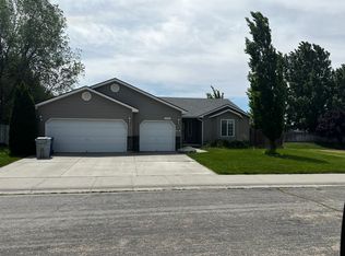 1101 NW Pintail St, Mountain Home, ID 83647