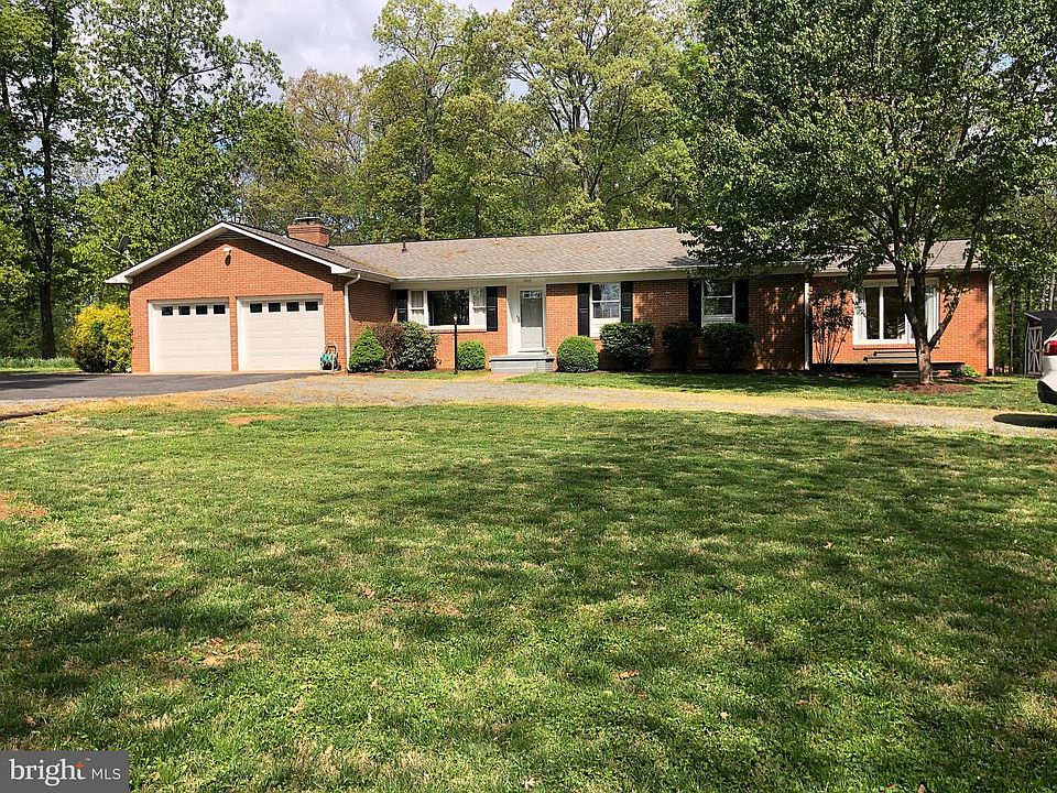 1st image of 10305 Oakridge Ln