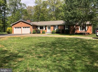10305 Oakridge Ln, Midland, VA 22728