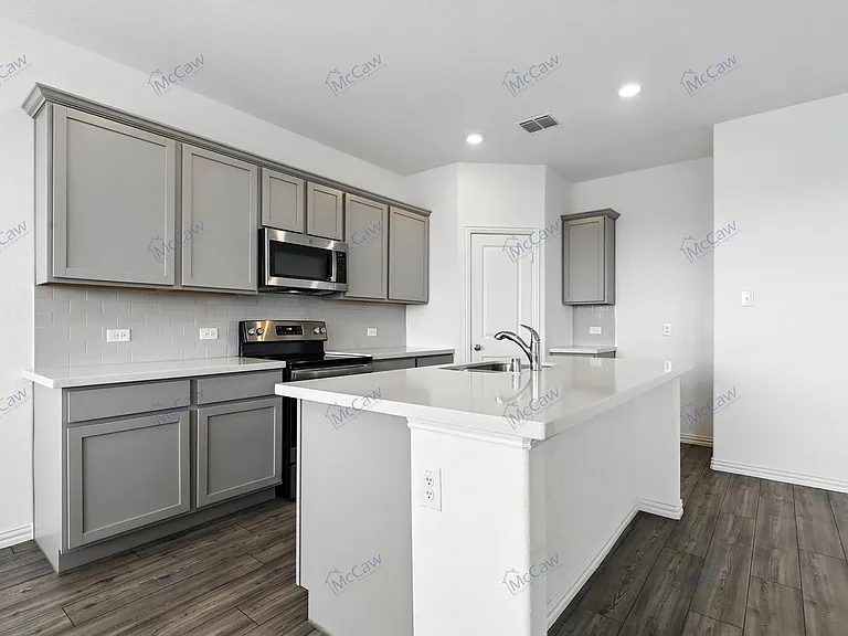6924 Waterloo Ln — Photo 7