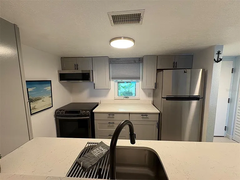 464 N Paula Dr #116 — Photo 13