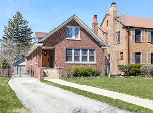 2534 Lawndale Ave, Evanston, IL 60201