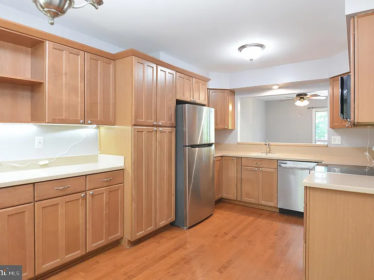 13326 Waterside Cir — Photo 5