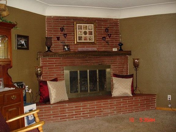 3rd image of 415 Meier Dr