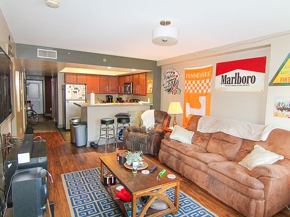 4th image of 1735 Lake Ave APT 203