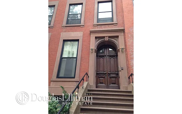 Sold by Douglas Elliman | media 14
