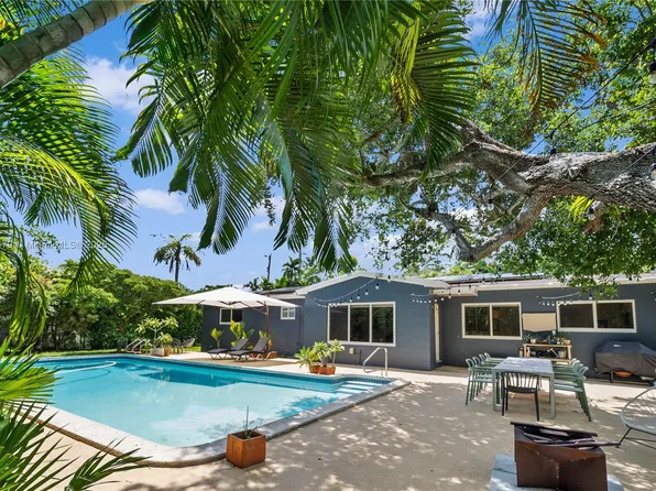 6601 SW 64th St, South Miami, FL 33143