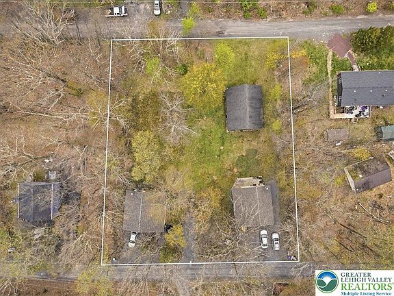 2nd image of 2445 Dornick Rd