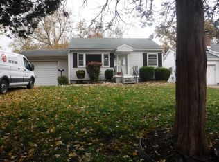 219 N 35th St, Belleville, IL 62226