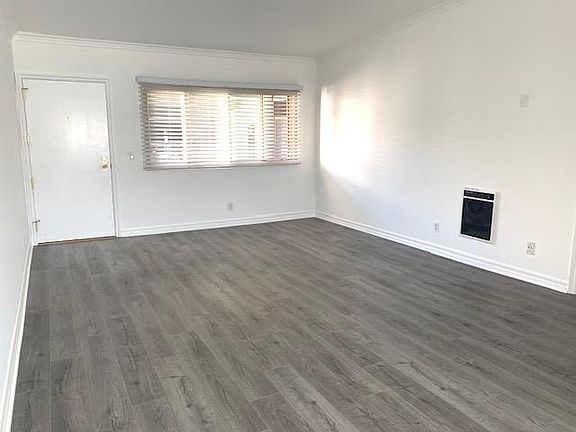 2nd image of 8650 Belford Ave APT 216A