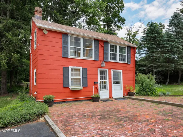 89 Middletown Rd, Holmdel, NJ 07733