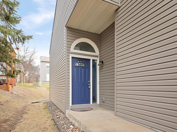 5478 Egan Dr, Savage, MN 55378