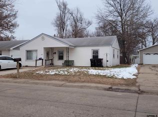 140 Schuyler Ave, Fremont, NE 68025