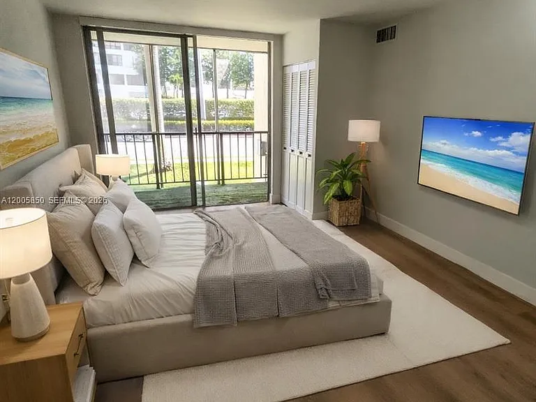 501 Three Islands Blvd #112 — Photo 11