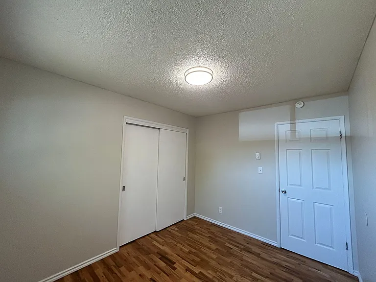 2407 Burcham St — Photo 11