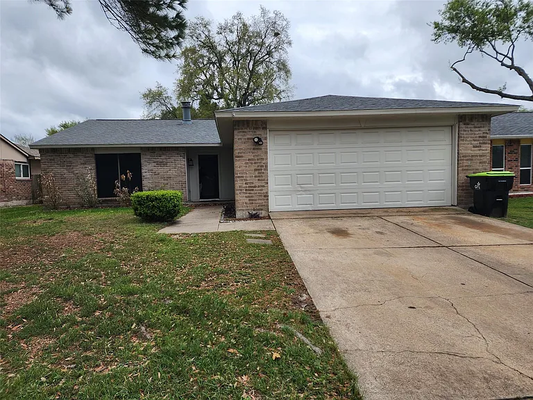 17307 S Yorkglen Dr — Photo 1
