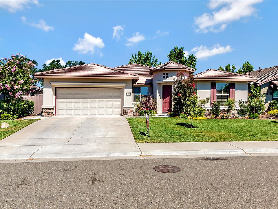 1st image of 4810 Spyglass Dr