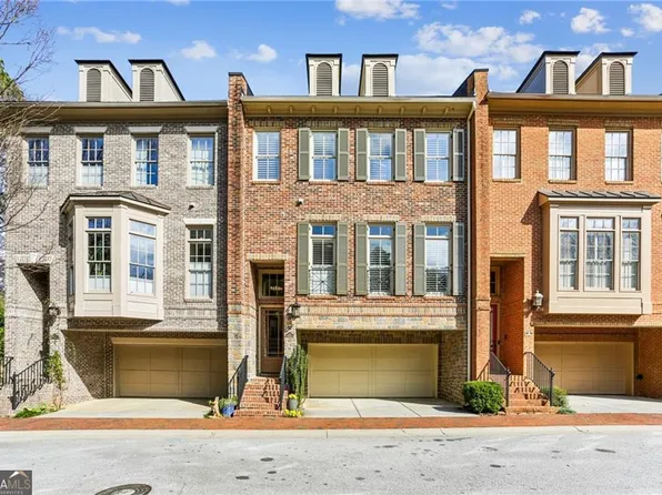 4 Candler Grove Dr, Decatur, GA 30030