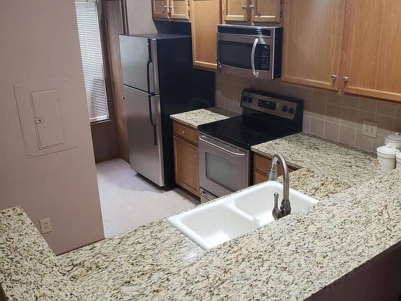 4th image of 1229 Rivercrest Dr Unit A