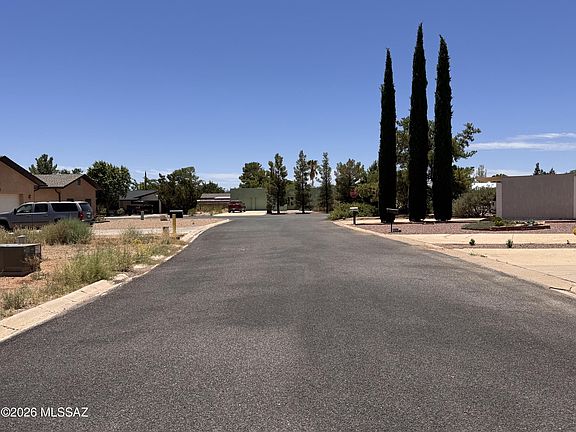 5th image of 1027 E Irene Cir