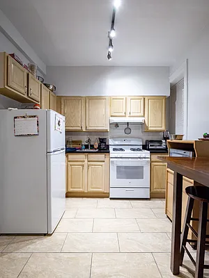 Rented by City Connections Realty | media 9