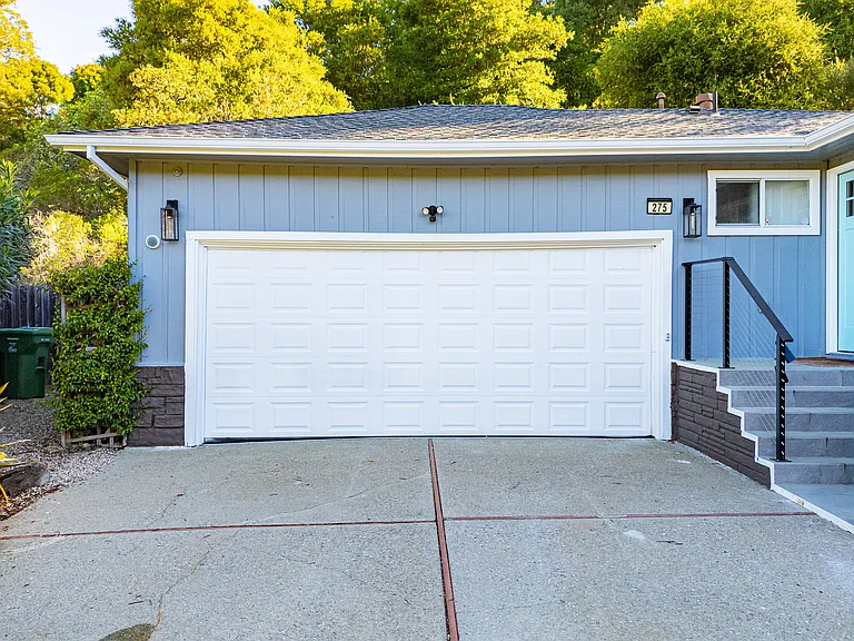 275 Orchard Rd — Photo 3