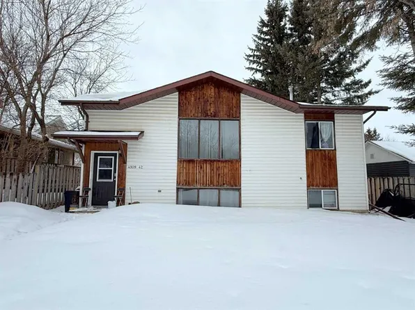 4909 E 42nd St, Athabasca, AB T9S 1P7