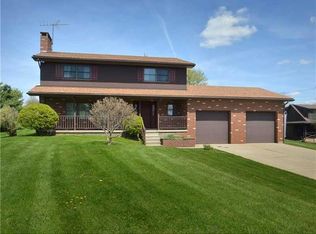 128 Harriet Dr, Lower Burrell, PA