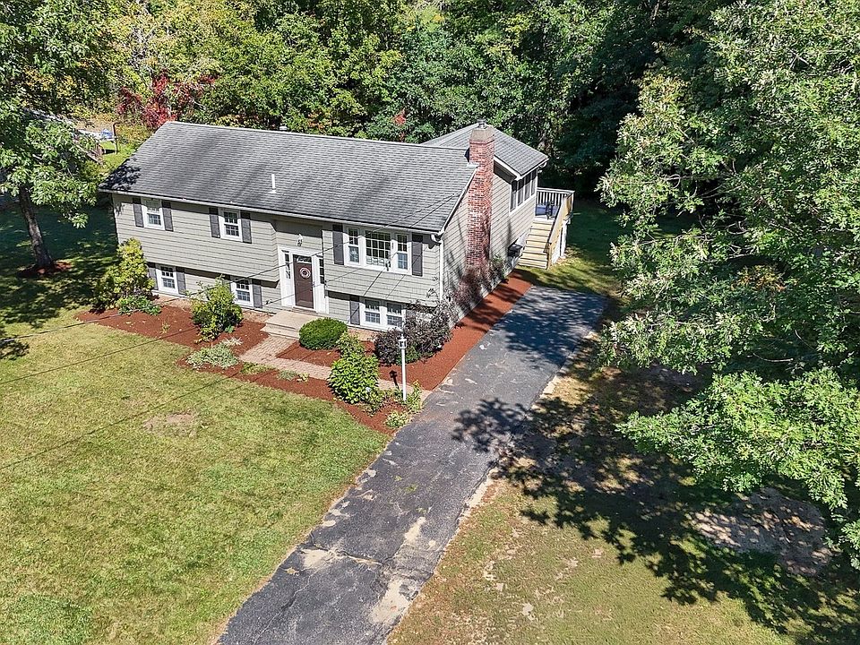1st image of 7 Hickory Dr