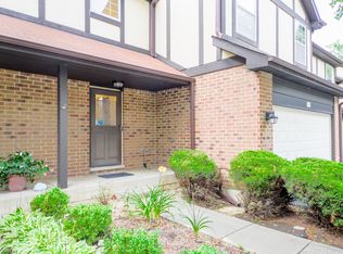 349 Meadowview Ct, Bloomingdale, IL 60108