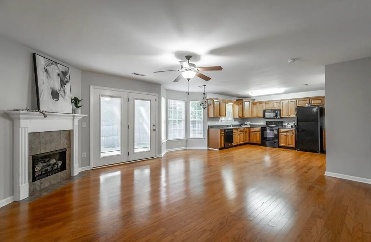 7138 Blossom Cir — Photo 4