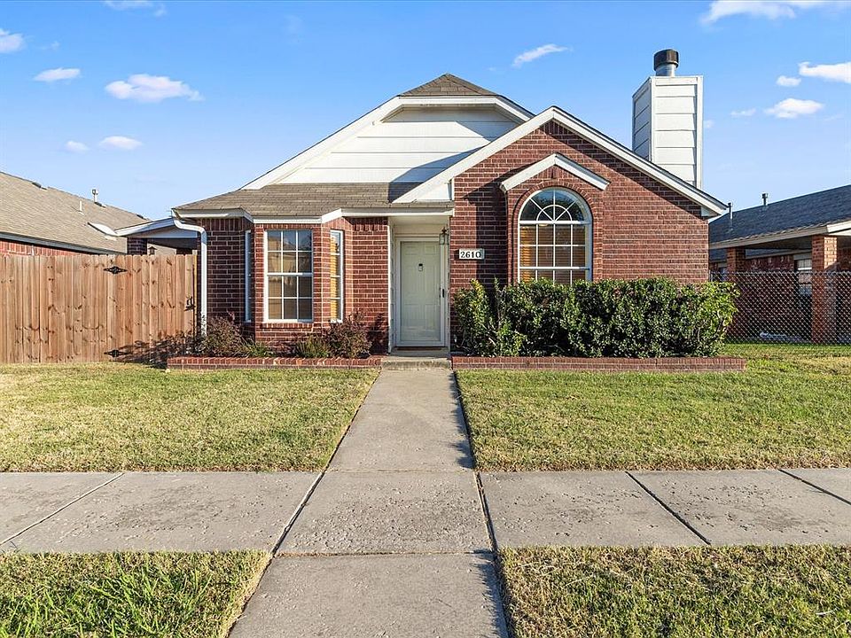 1st image of 2610 Briarcliff Dr