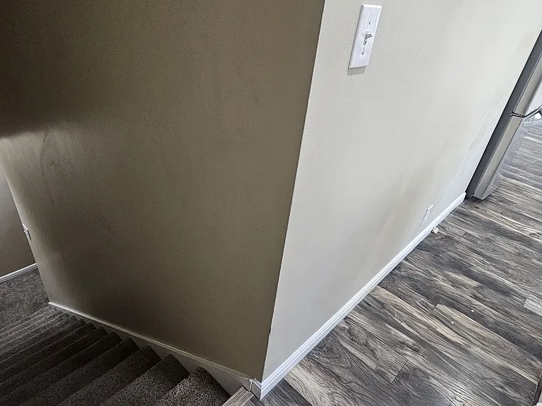 2318 E Claybourne Ave — Photo 39