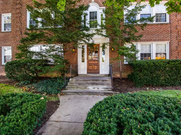 Nittany Avenue, West-318