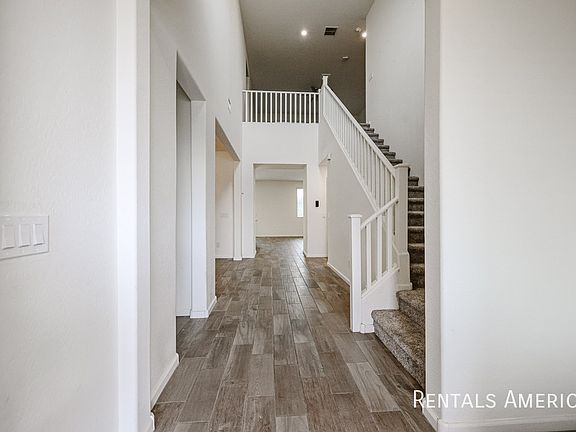 5th image of 3195 E Azalea Dr