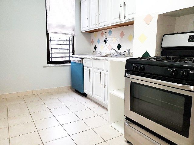 1st image of 108 Sumpter St #2R