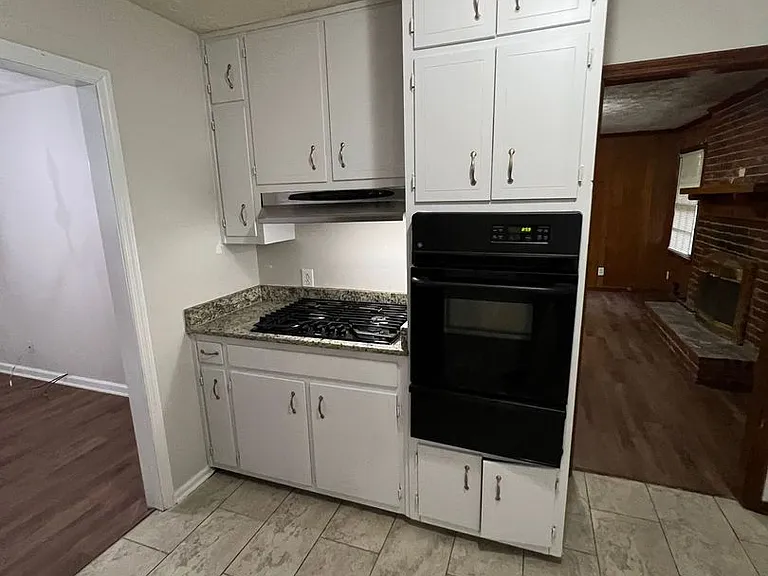3861 Imperial Dr — Photo 6