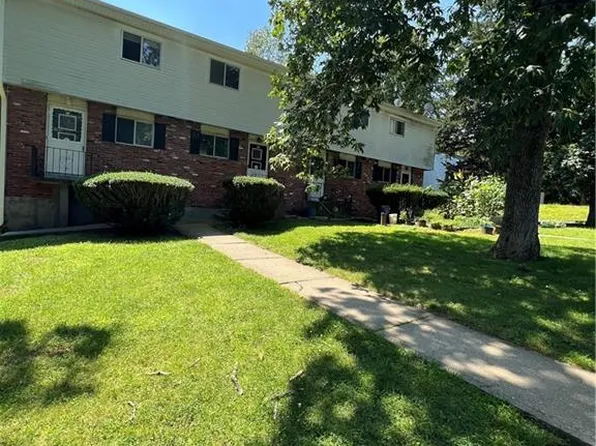 8 Walnut Drive #C, Montville, CT 06382