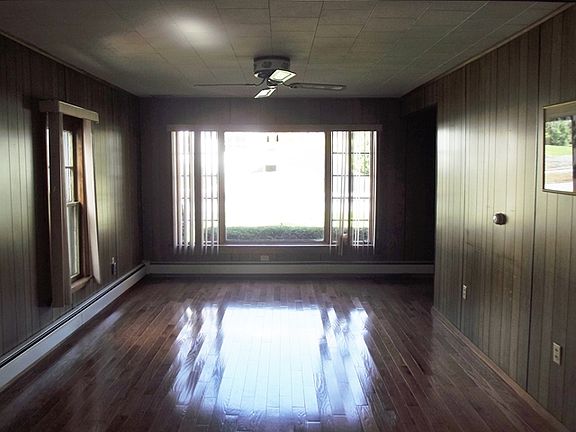 2nd image of 29 W Water St