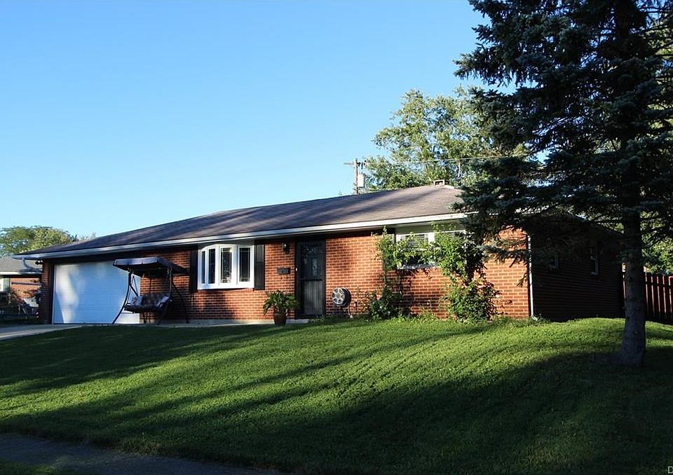 6112 Imperial Hills Dr., Dayton, OH 45414