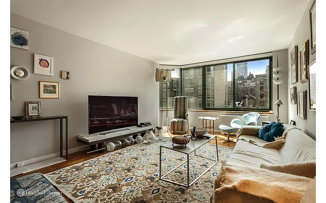 Rented by Douglas Elliman | media 9