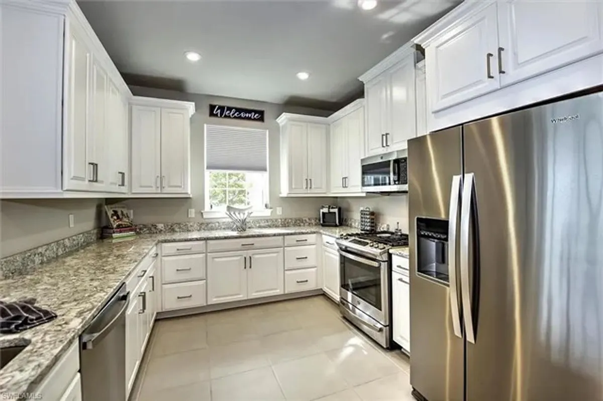 Building Photo - 15158 Tolmino St